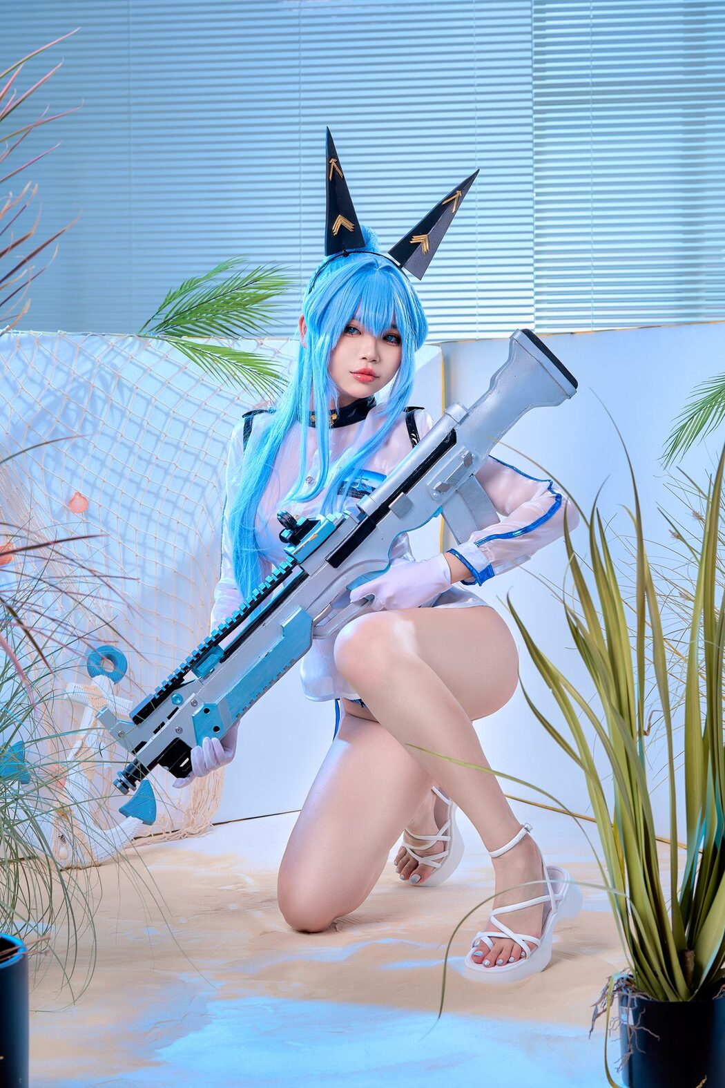 Coser@ZinieQ – Helm x Anis NIKKE Cosplay