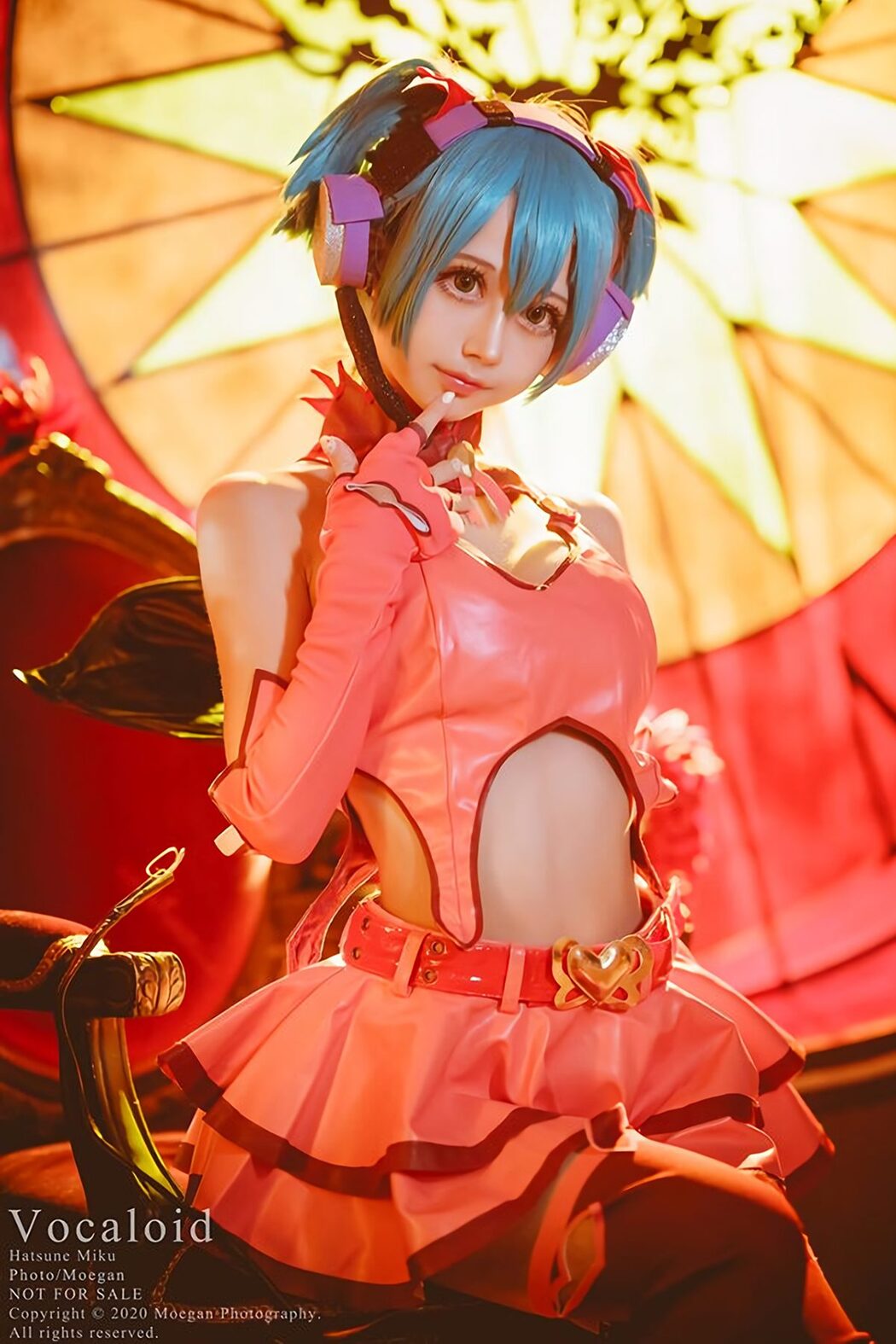 Coser@沖田凜花Rinka – 初音ミク Sweet Devil Cover Photo