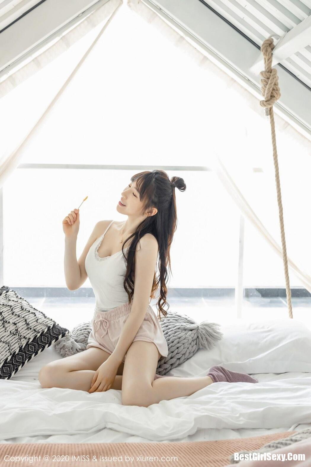 [IMISS] Vol.457 Liu Yi Ning Temperament Goddess Sexy Photo