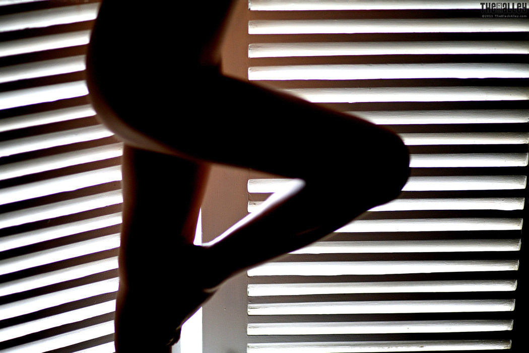 [The Black Alley] Juliana Young Photo Set.01