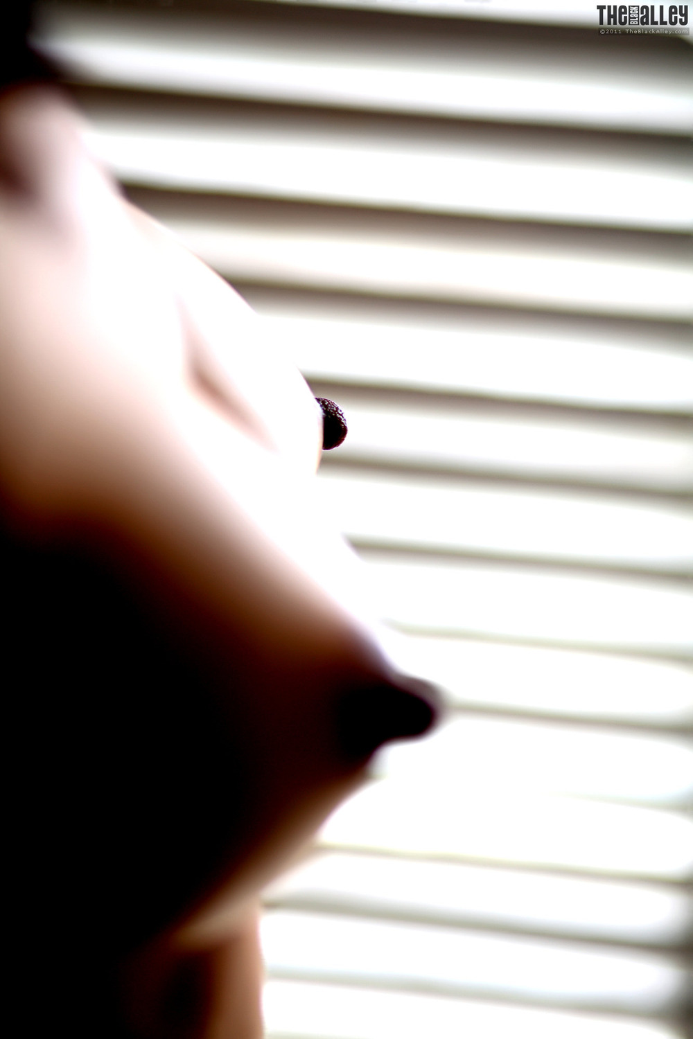 [The Black Alley] Juliana Young Photo Set.01