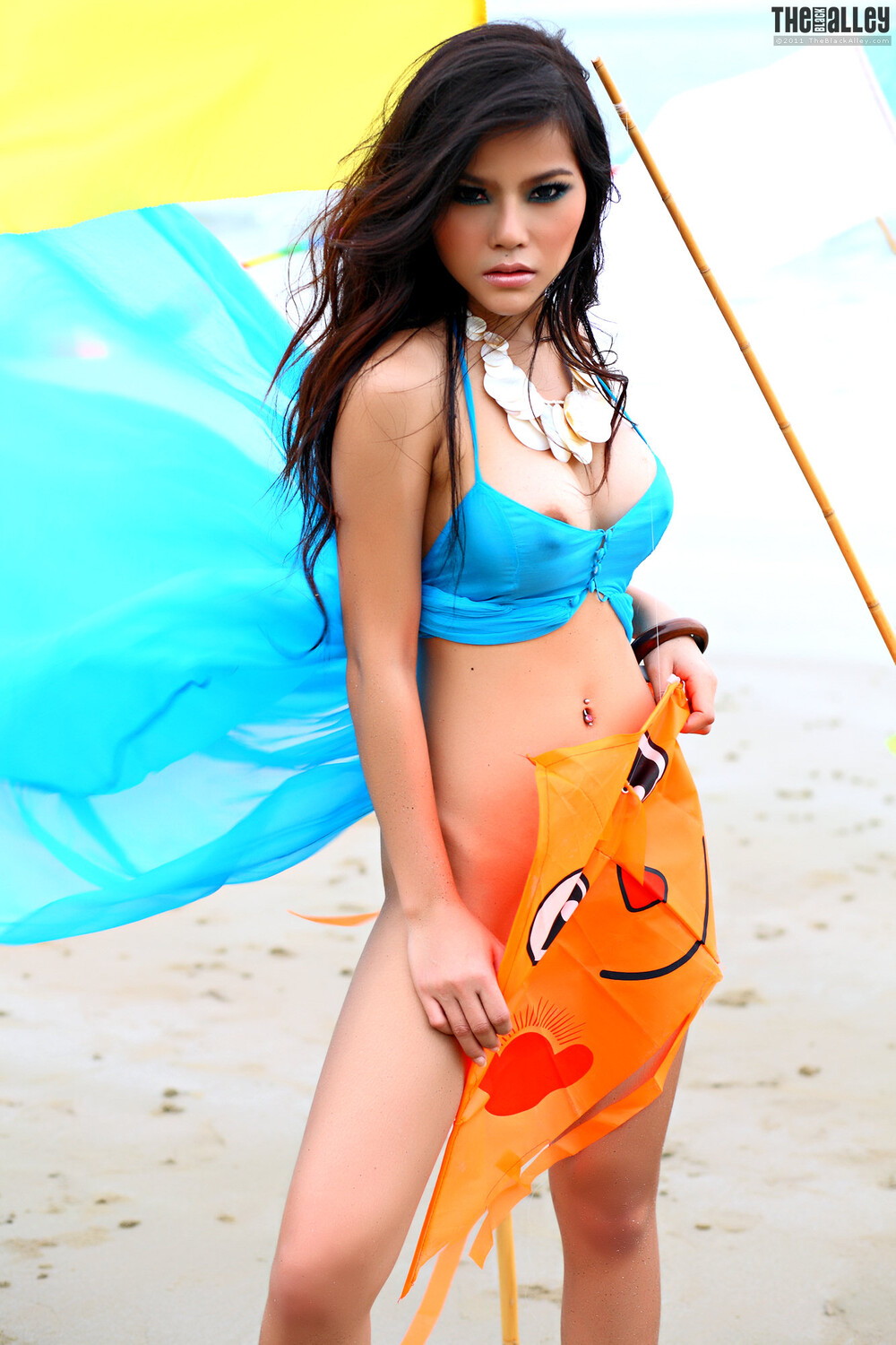 [The Black Alley] Juliana Young Photo Set.03