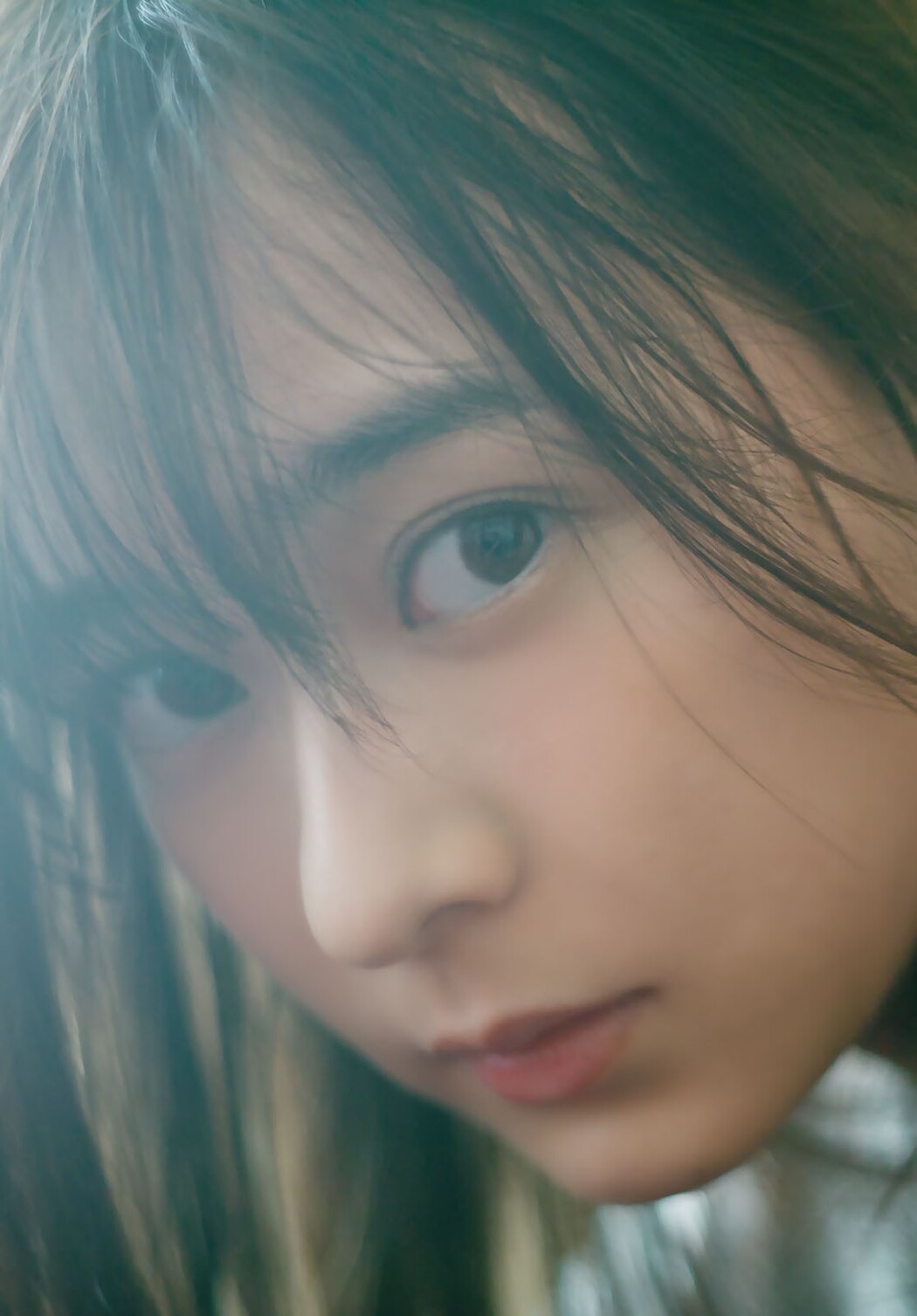 Ayane Suzuki 鈴木絢音, Shonen Magazine 2022 No.16 (週刊少年マガジン 2022年16号)