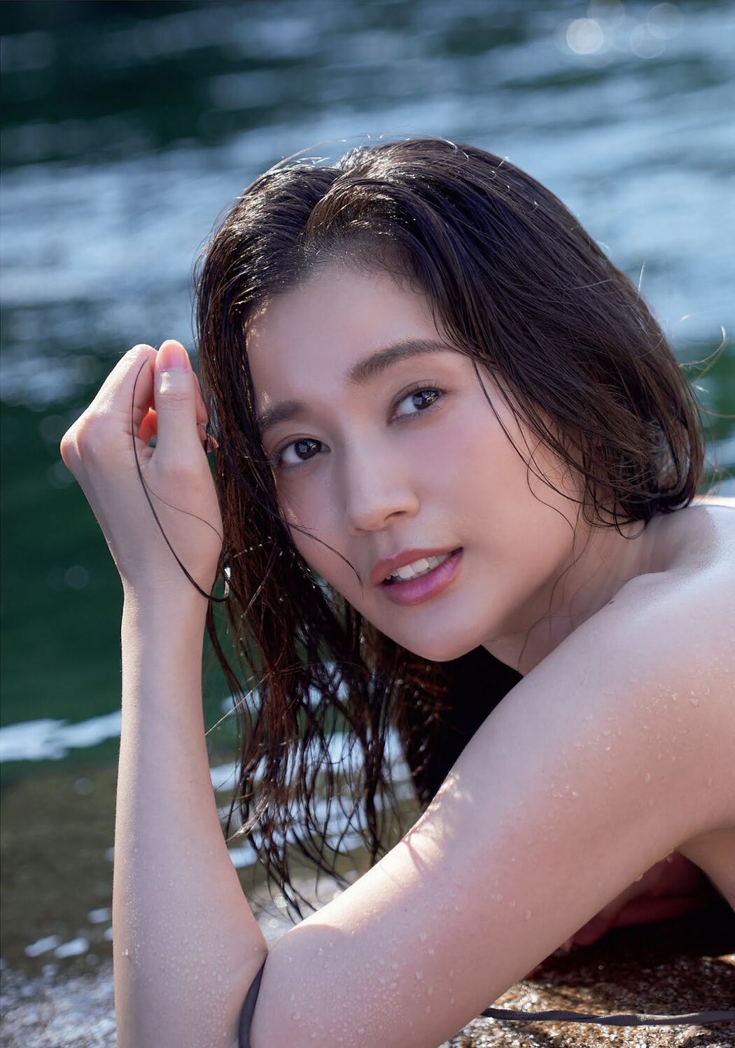 Arisa Deguchi 出口亜梨沙, FLASH 2021.11.23 (フラッシュ 2021年11月23日号)