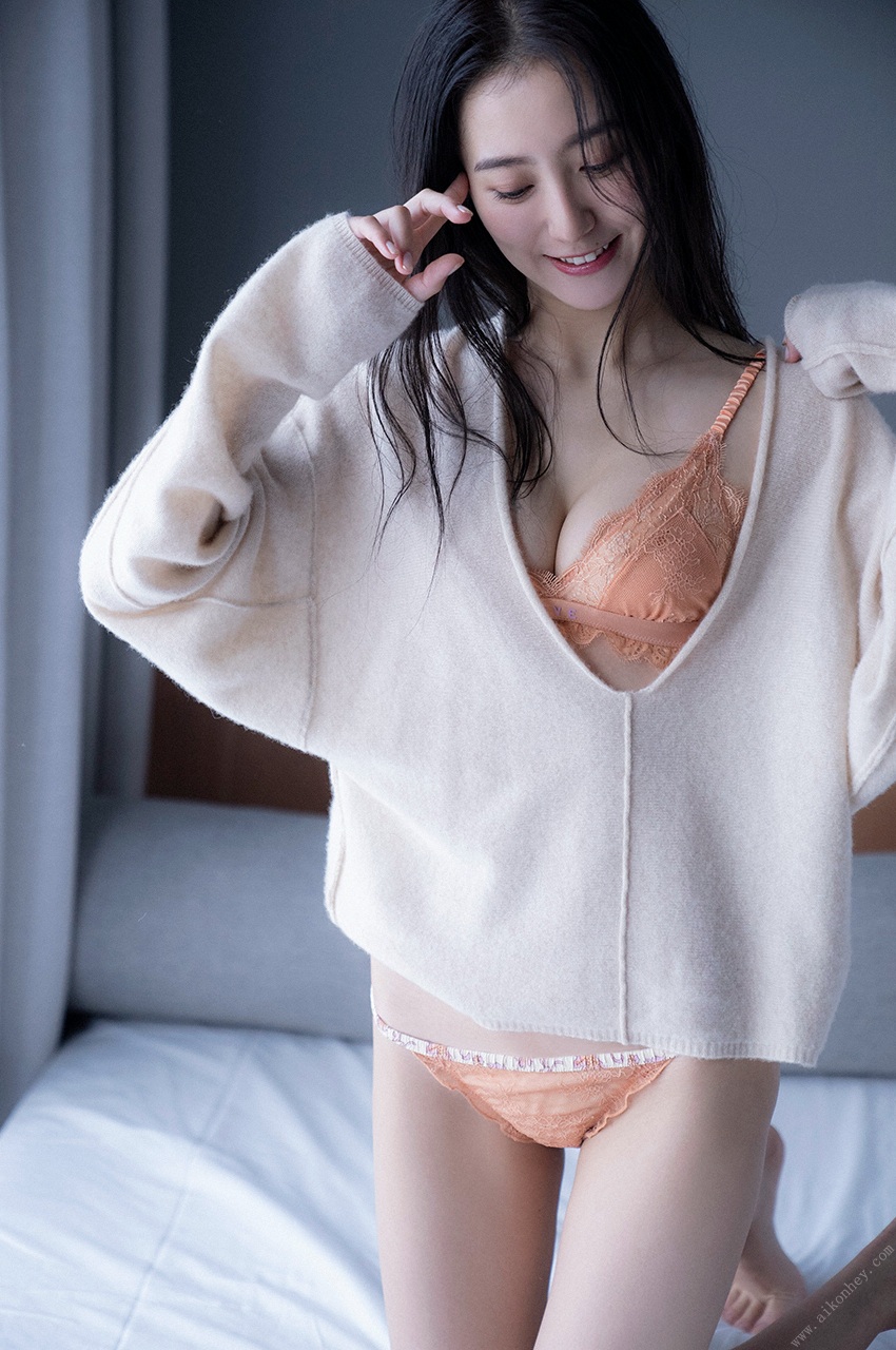 Riho Takada 高田里穂, [WPB-net] ひかり輝く時間の中で Set.04