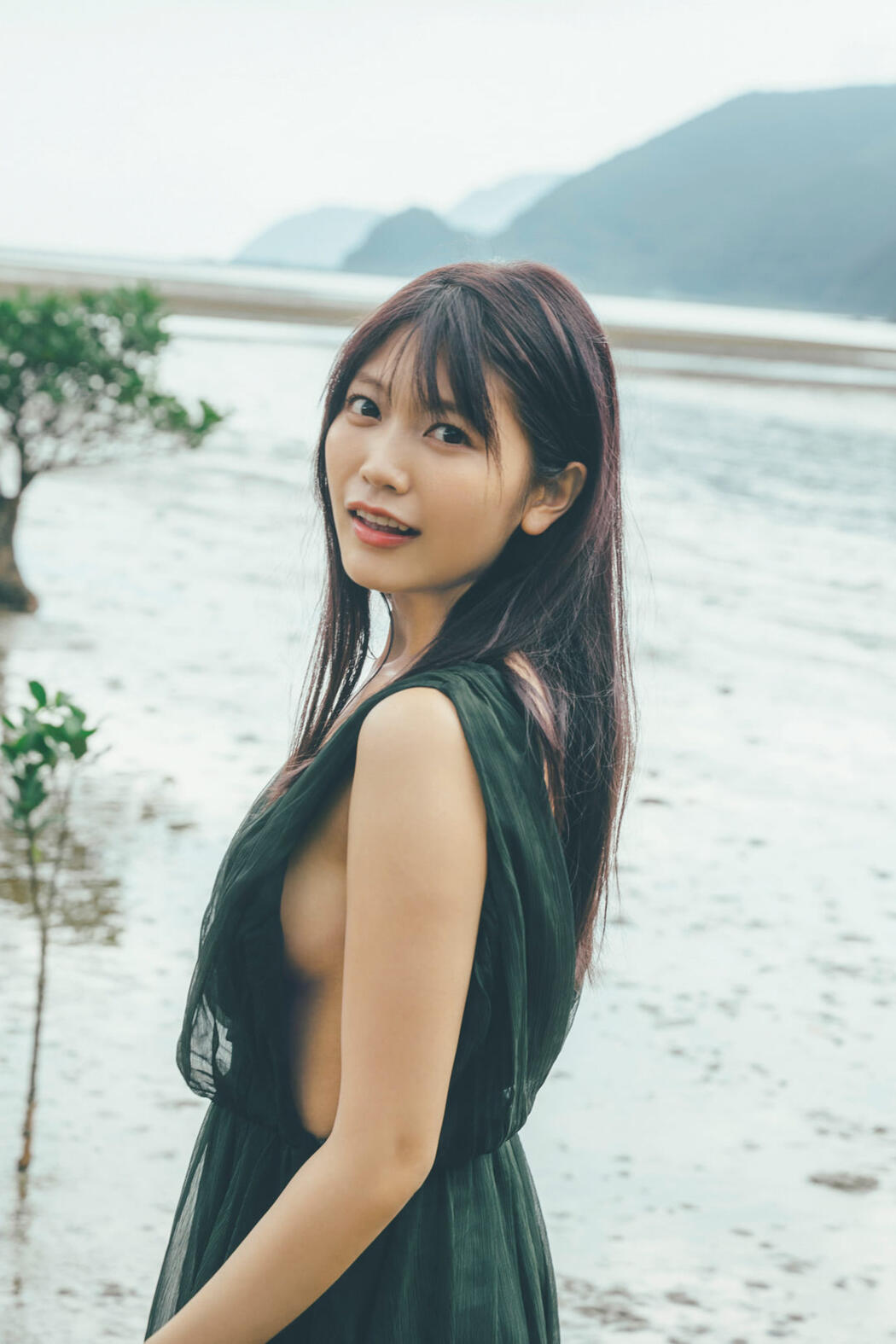 Reona Matsushita 松下玲緒菜, FLASH 2022.04.12 (フラッシュ 2022年4月12日号)