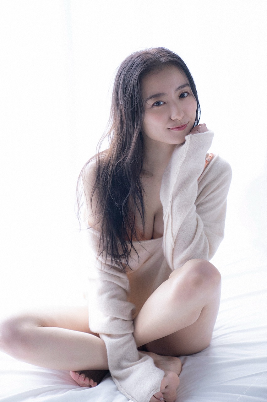 Riho Takada 高田里穂, [WPB-net] ひかり輝く時間の中で Set.04