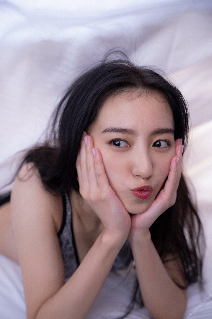 Riho Takada 高田里穂, [WPB-net] ひかり輝く時間の中で Set.04