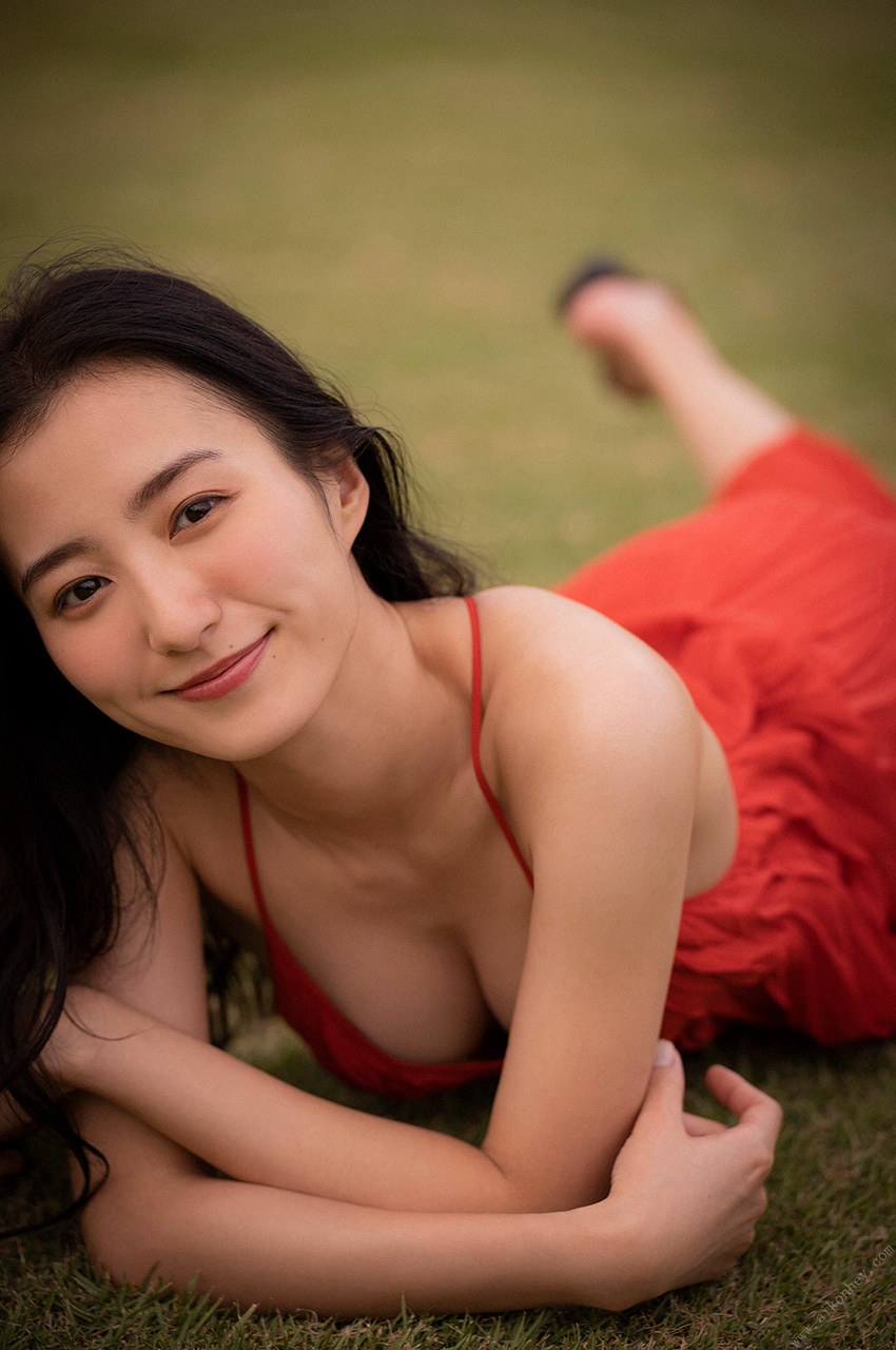 Riho Takada 高田里穂, [WPB-net] ひかり輝く時間の中で Set.03