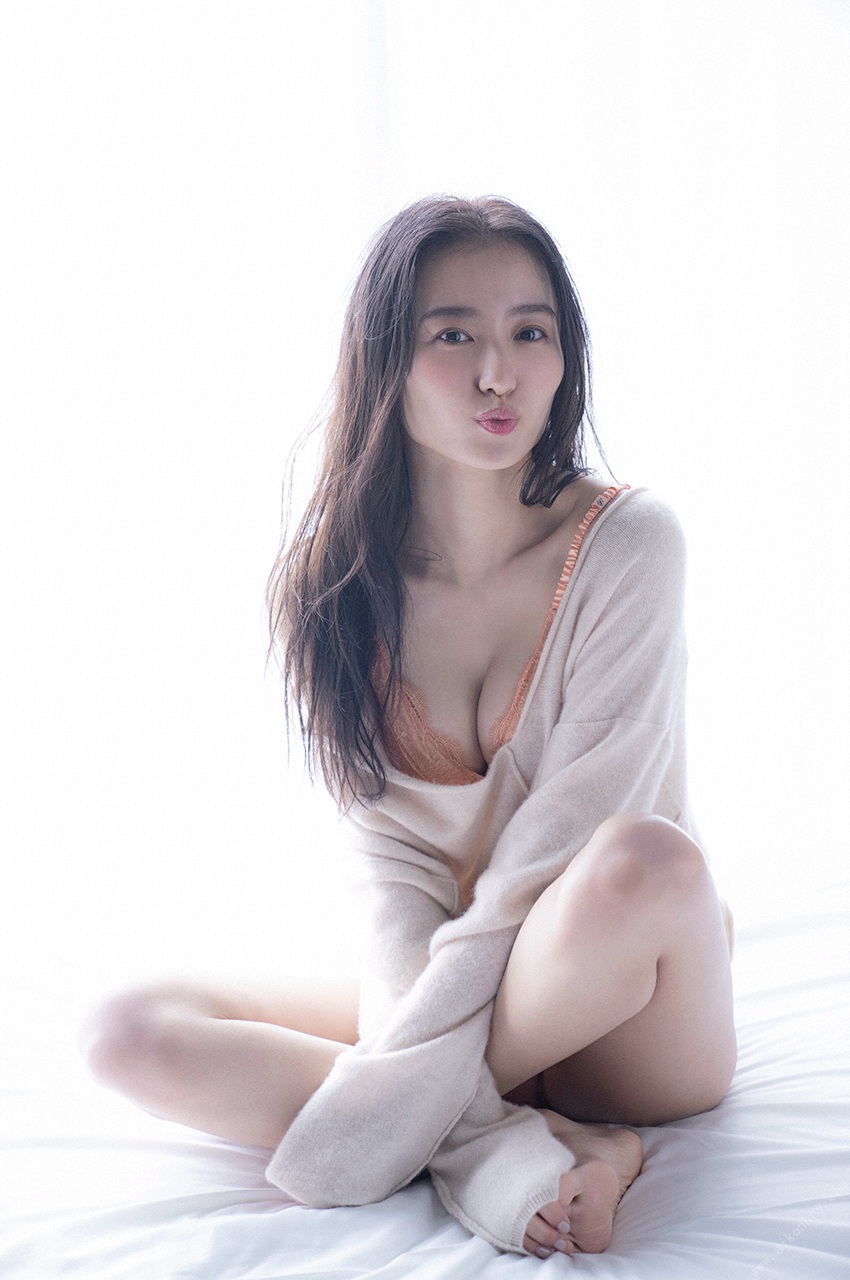 Riho Takada 高田里穂, [WPB-net] ひかり輝く時間の中で Set.04