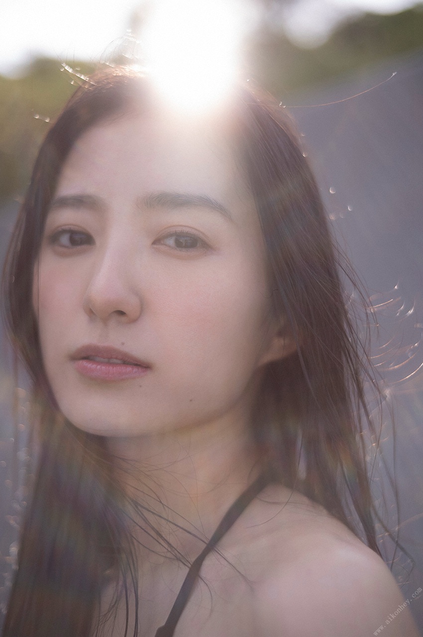 Riho Takada 高田里穂, [WPB-net] ひかり輝く時間の中で Set.01