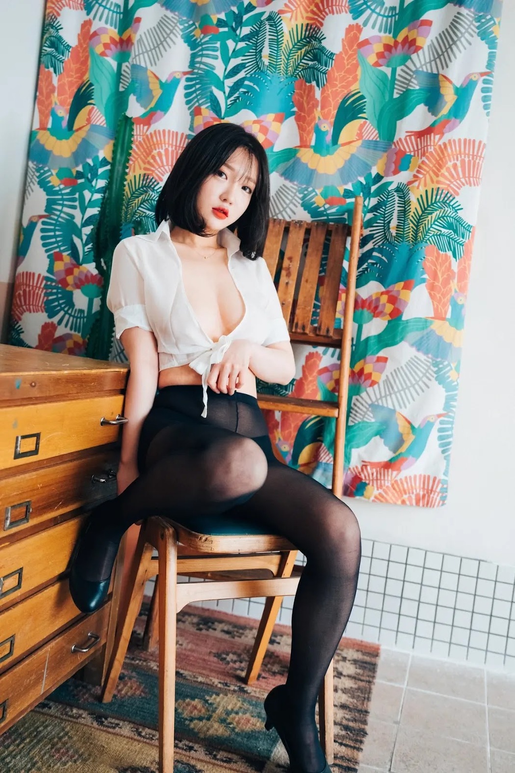 Son Yeeun 손예은, [LOOZY] Officegirl&#8217;s Vacation Vol.01