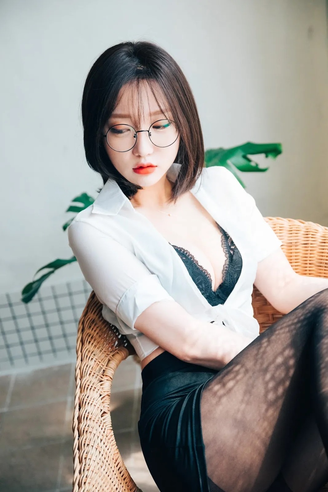 Son Yeeun 손예은, [LOOZY] Officegirl&#8217;s Vacation Vol.01