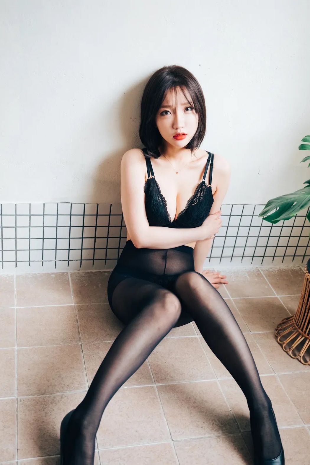 Son Yeeun 손예은, [LOOZY] Officegirl&#8217;s Vacation Vol.01