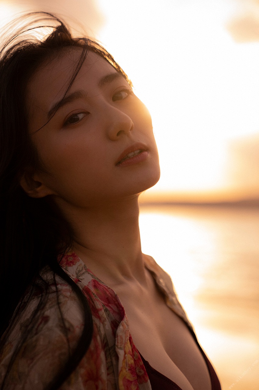 Riho Takada 高田里穂, [WPB-net] ひかり輝く時間の中で Set.01