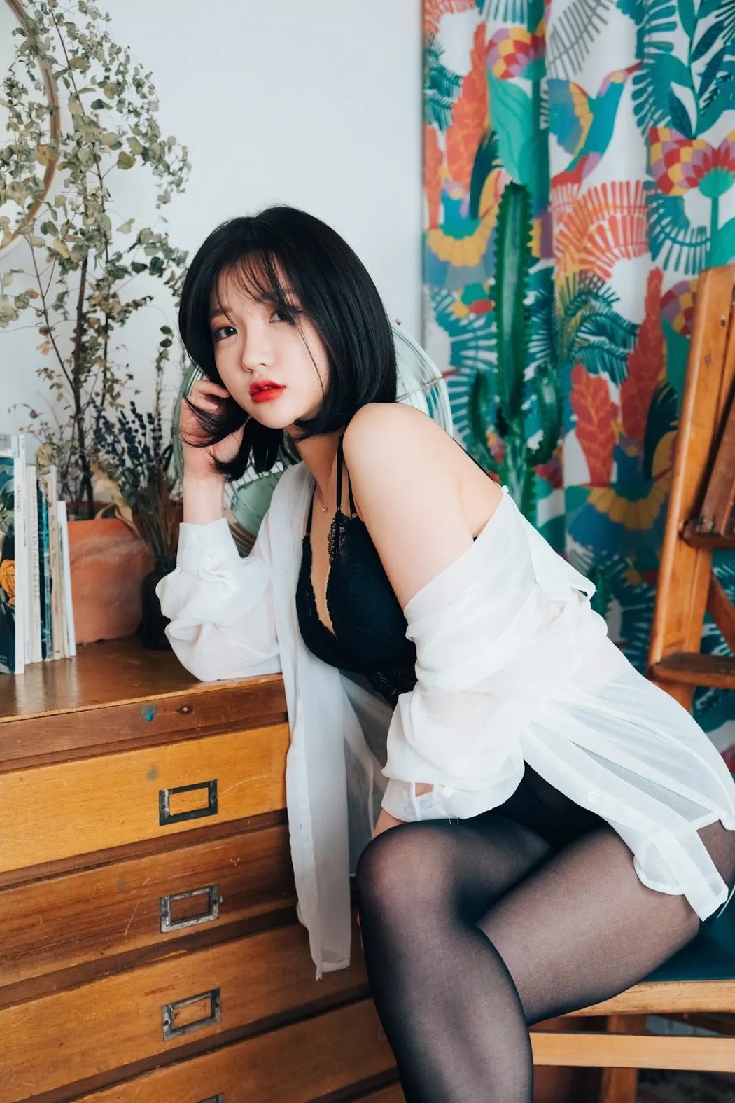 Son Yeeun 손예은, [LOOZY] Officegirl&#8217;s Vacation Vol.01