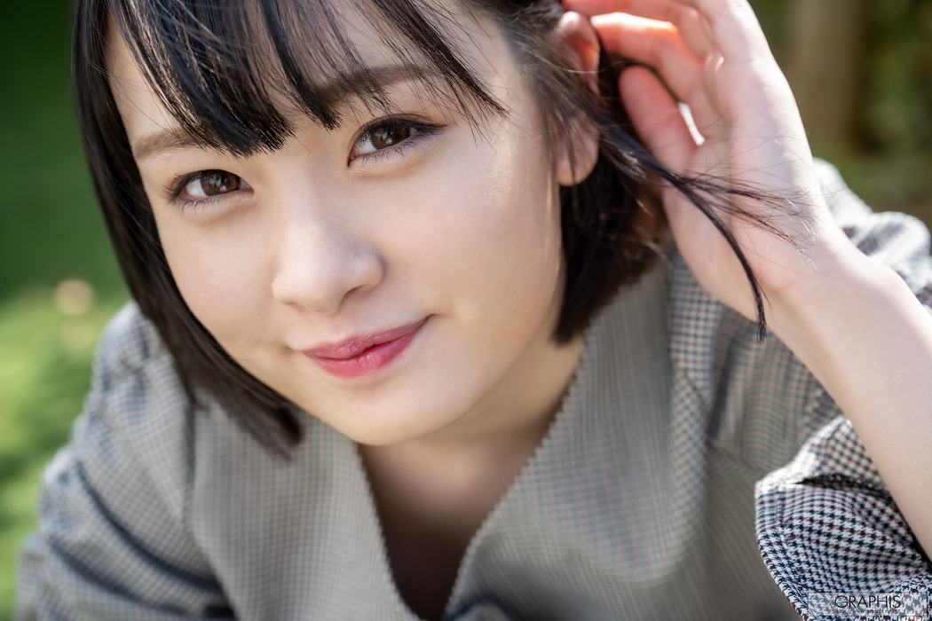 Suzu Akane 愛宝すず, [Graphis] Gals &#8220;Artless &#8221; Vol.01