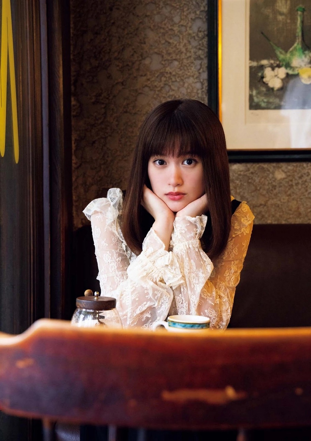 Sakurako Konishi 小西桜子, Big Comic Spirits 2022 No.13 (ビッグコミックスピリッツ 2022年13号)