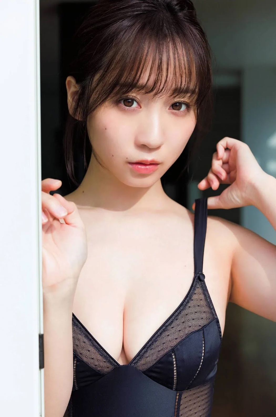 Moe Iori 伊織もえ, FRIDAY 2022.02.18 (フライデー 2022年2月18日号)