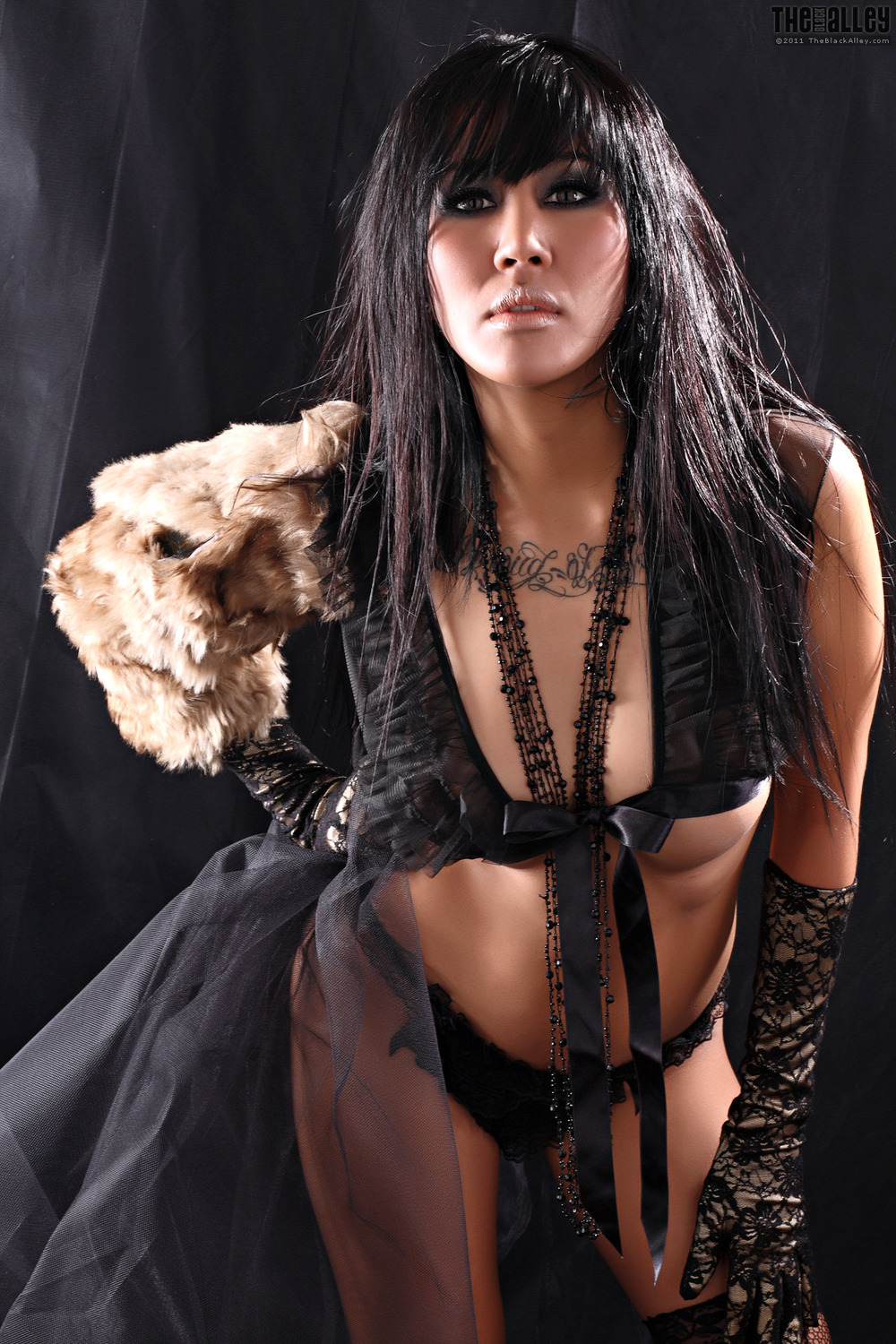 [The Black Alley] Newty Ping Photo Set.02