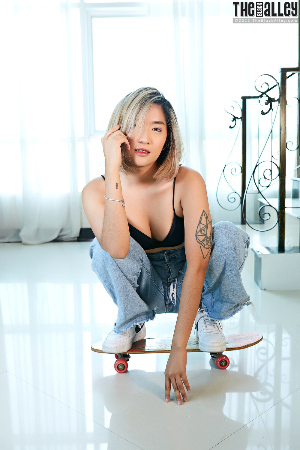 [The Black Alley] Apple Photo Set.128 (2021.04.27)