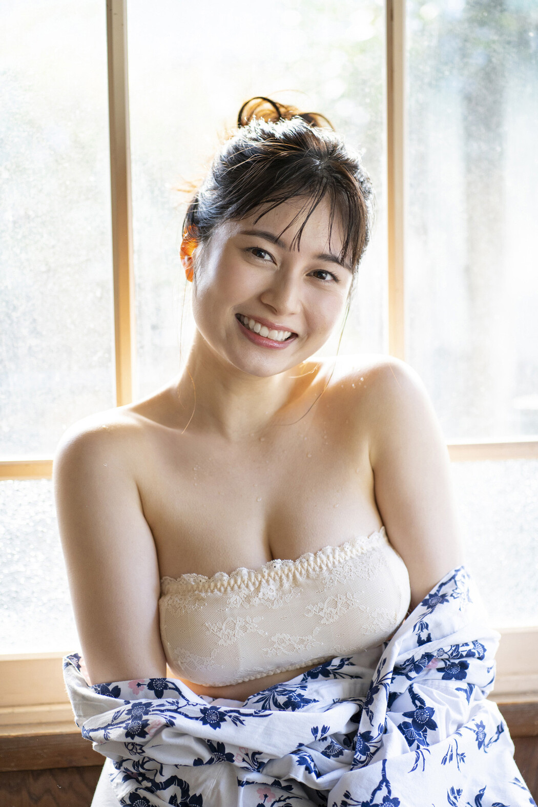 Sakurako Okubo 大久保桜子, FLASHデジタル写真集 戦隊ヒロインと温泉旅行 Set.01