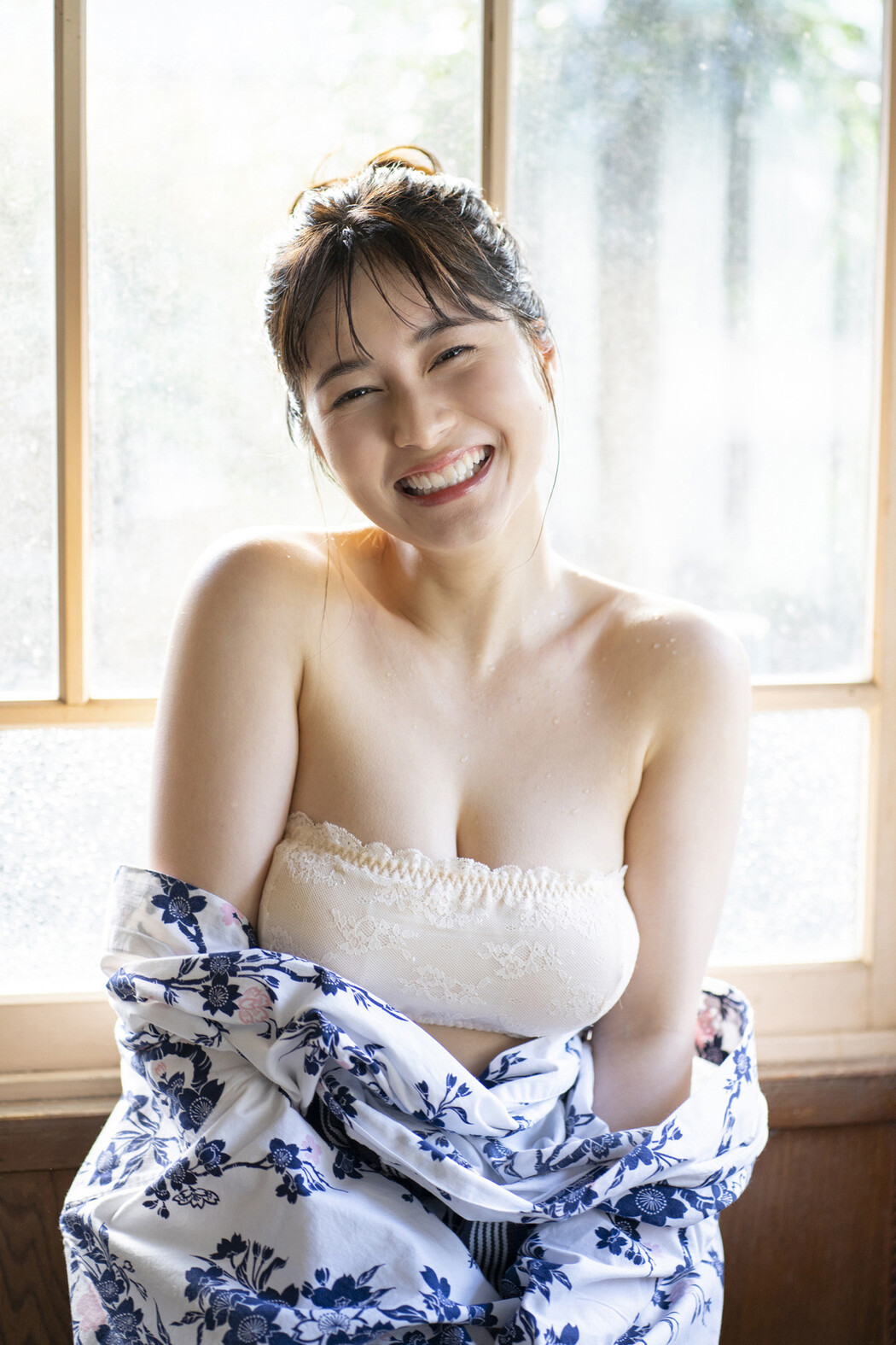Sakurako Okubo 大久保桜子, FLASHデジタル写真集 戦隊ヒロインと温泉旅行 Set.01