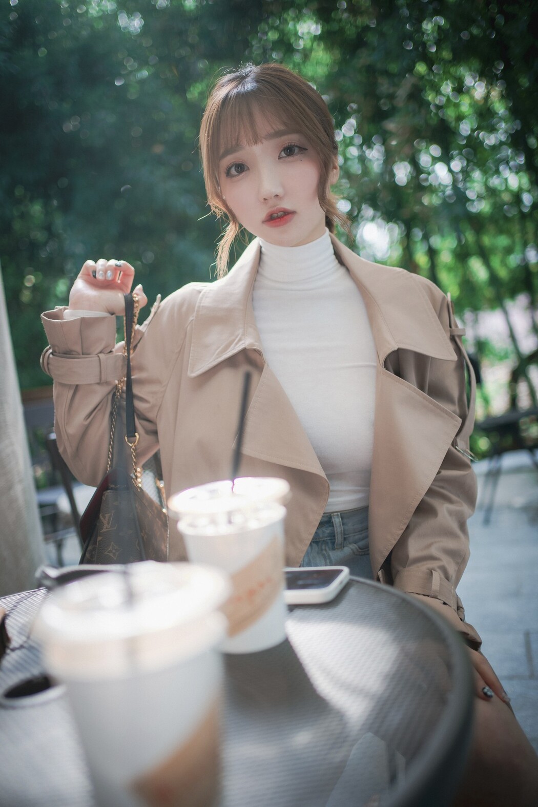 Son Yeeun 손예은, [LOOZY] Christmas Special 2021 Set.02