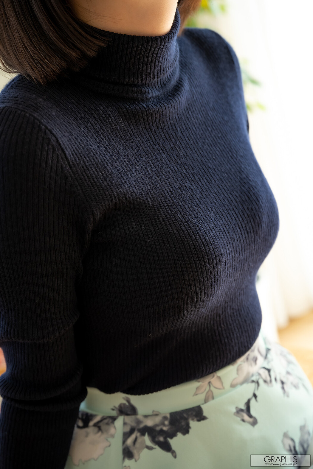 Suzu Akane 愛宝すず, [Graphis] Gals &#8220;Artless &#8221; Vol.02