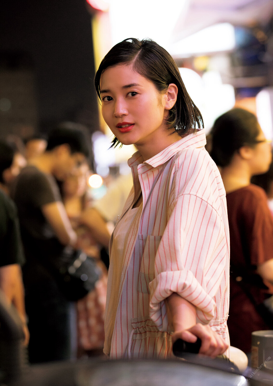Arisa Deguchi 出口亜梨沙, ファースト写真集 『 EXIT 』 Set.01