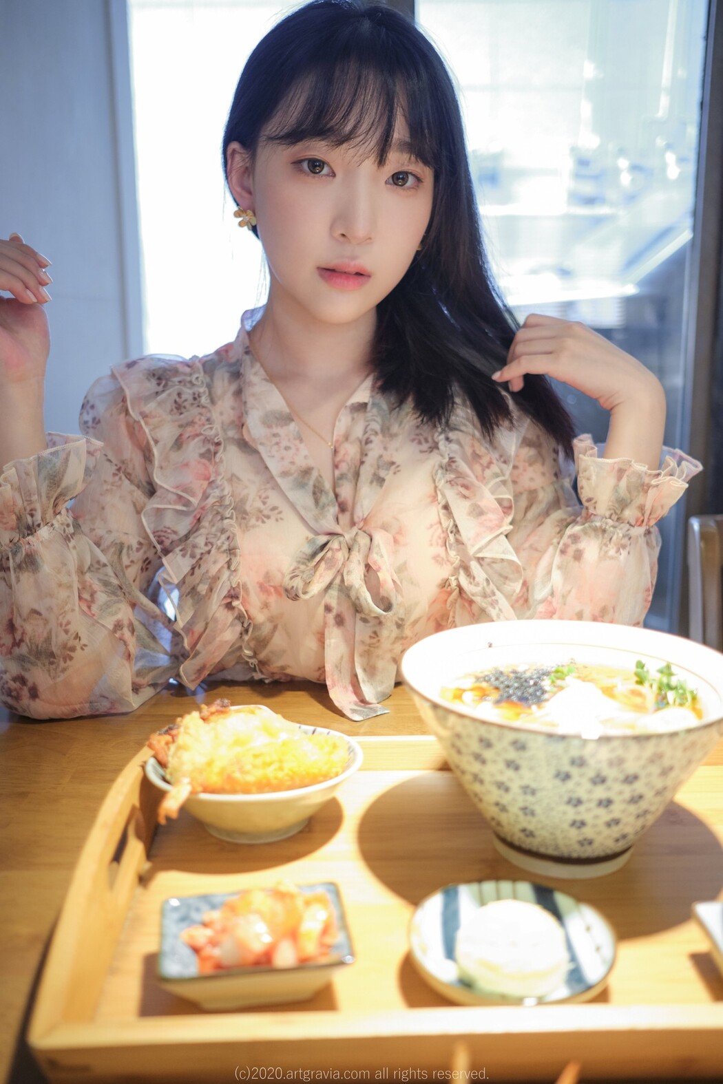 Son Yeeun 손예은, [LOOZY] Convenience Store Part Timer Set.02