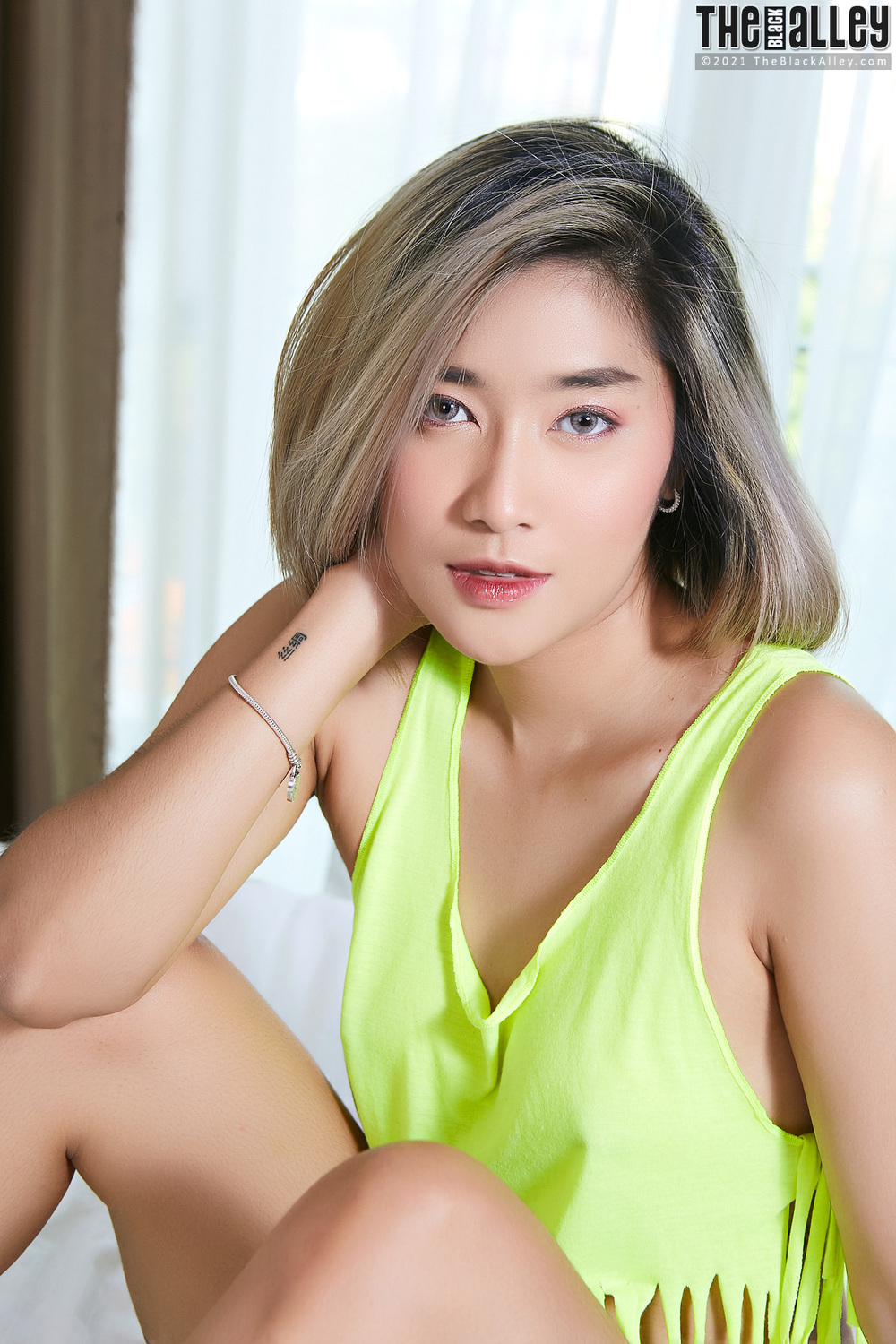 [The Black Alley] Apple Photo Set.137 (2021.06.21)