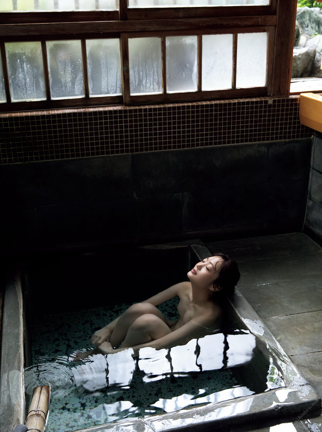 Hitomi Wada 和田瞳, FRIDAYデジタル写真集 『Seiren』 Vol.01