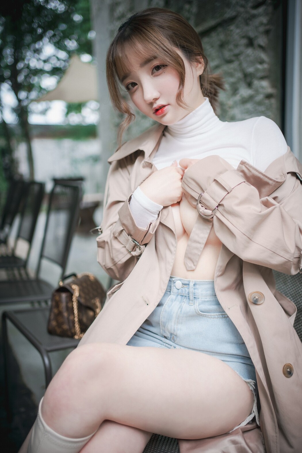 Son Yeeun 손예은, [LOOZY] A Snap of Intimacy Set.01