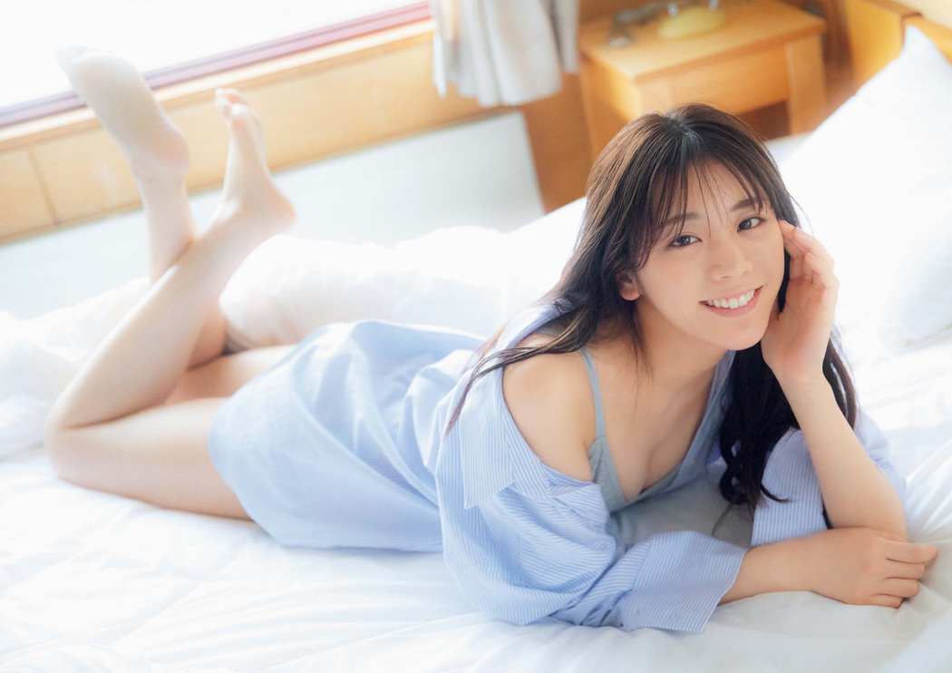 Asuka Kijima 貴島明日香, Big Comic Spirits 2022 No.23 (ビッグコミックスピリッツ 2022年23号)