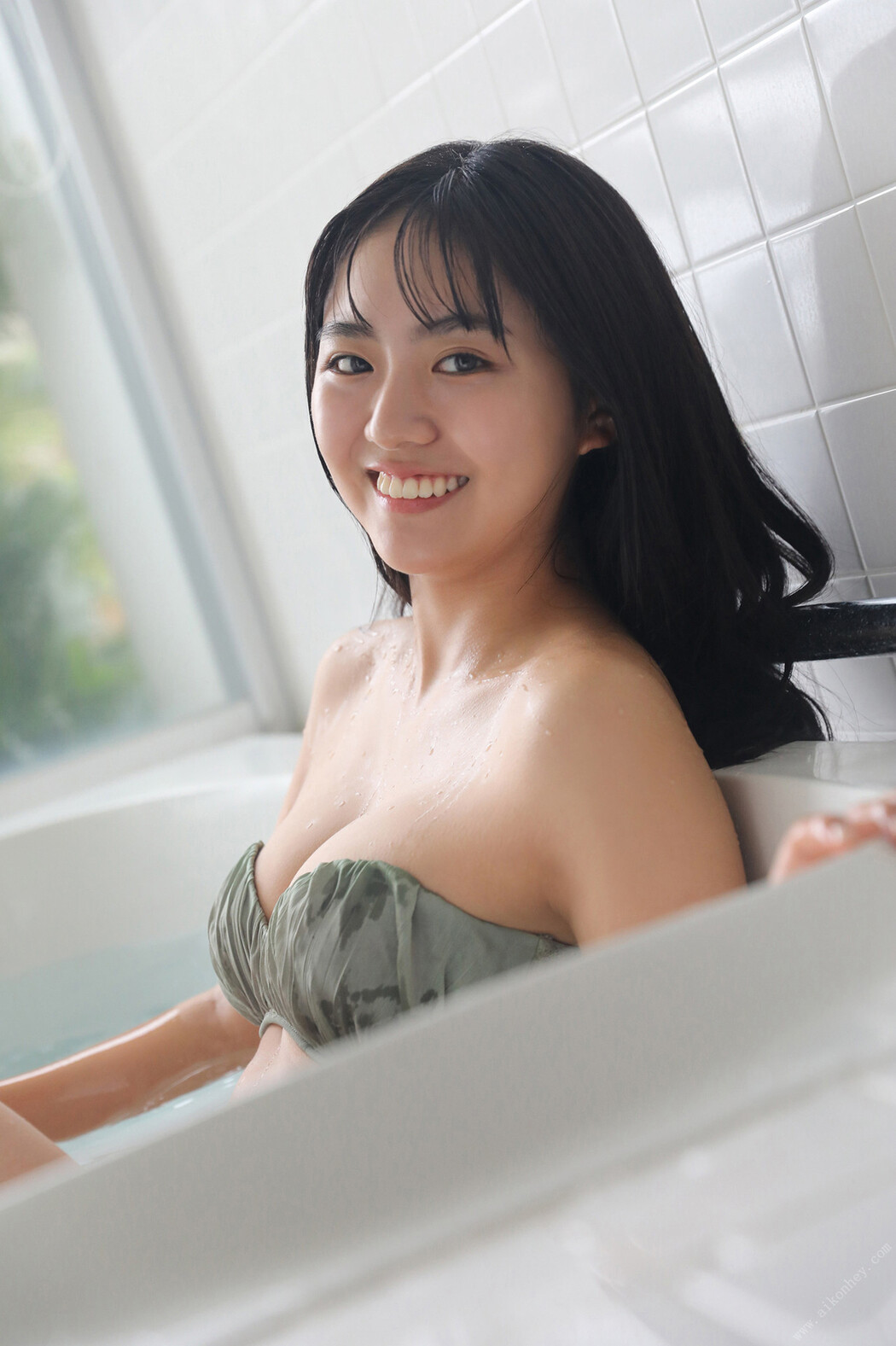 Runa Toyoda 豊田ルナ, FRIDAYデジタル写真集 無敵のヒロイン Set.01