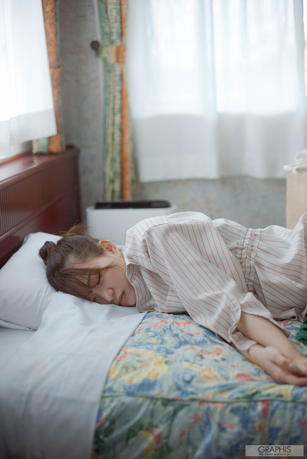 Akari Mitani 美谷朱里, [Graphis] Gals “Ravish” Vol.06 Cover Photo