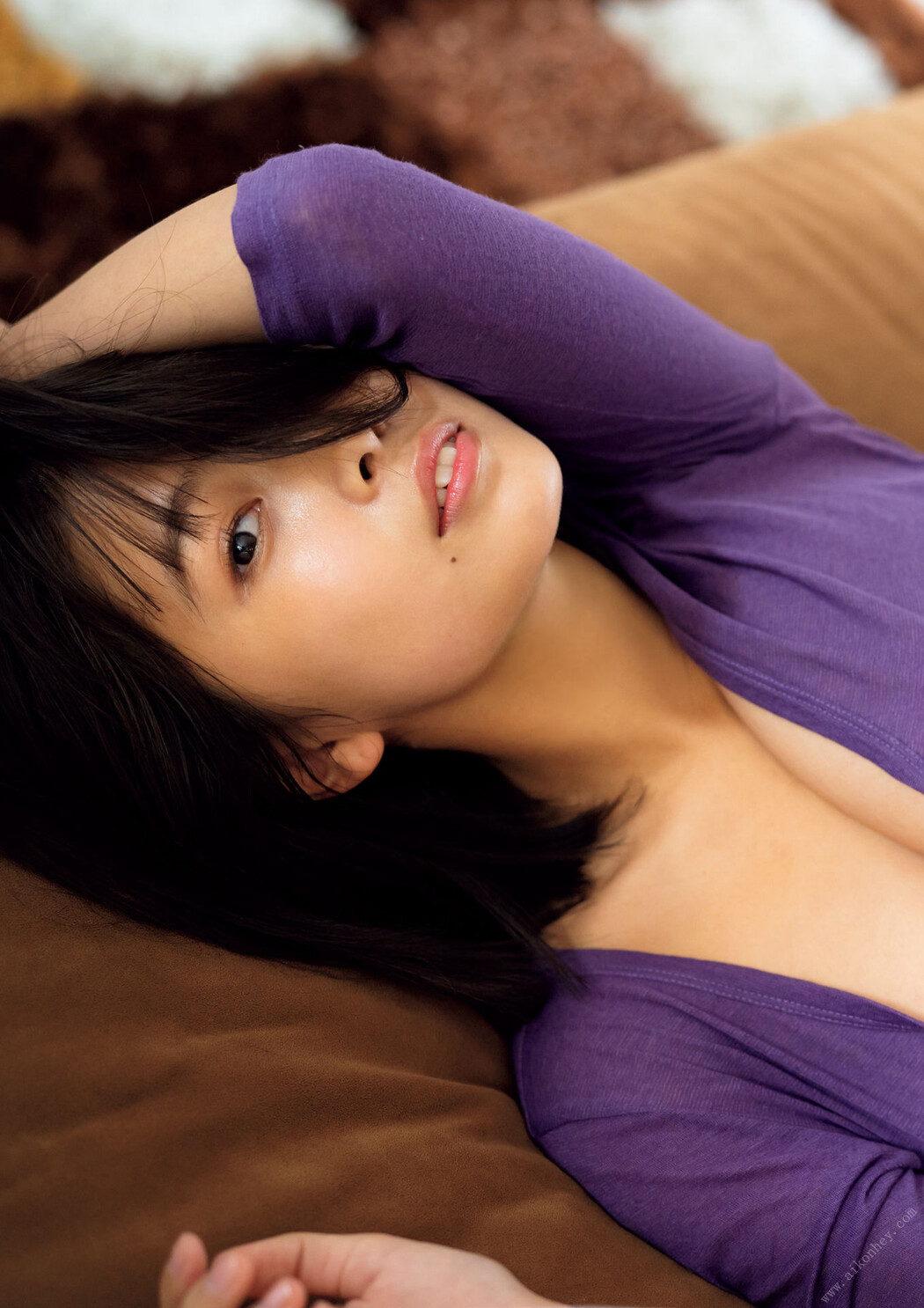 Rio Teramoto 寺本莉緒, 1st寫真集：CURIOSITY Set.01