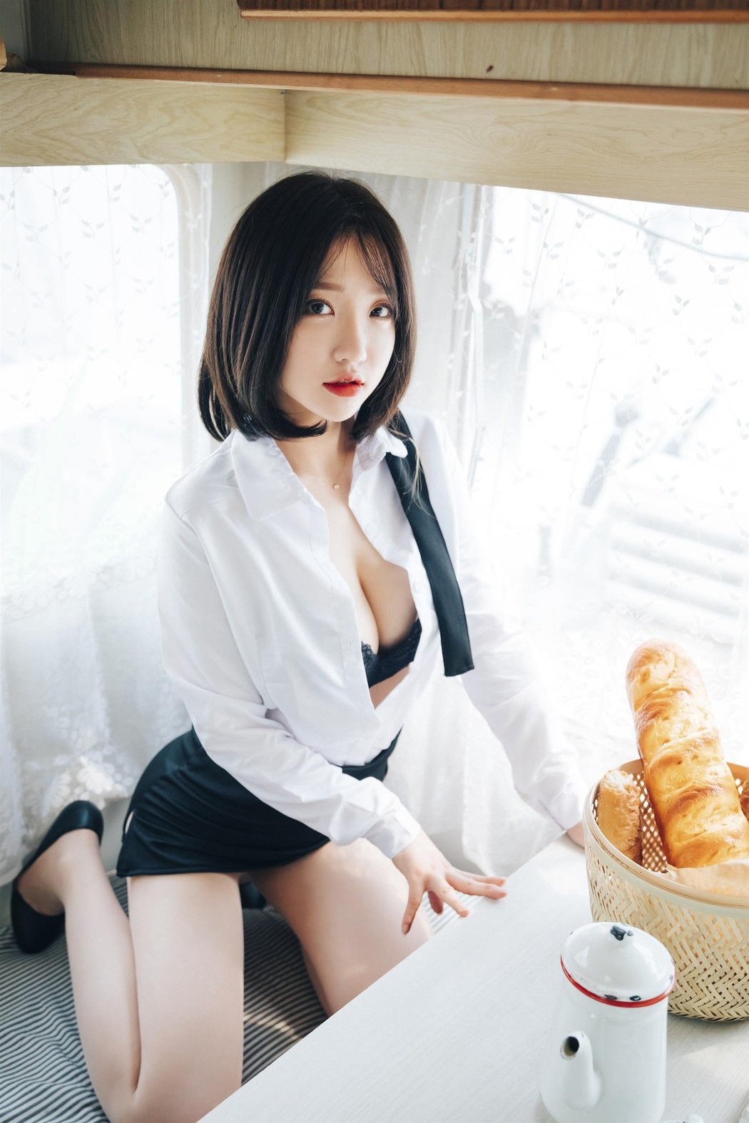 Son Yeeun 손예은, [LOOZY] Officegirl s Vacation Vol.02 - Set.01