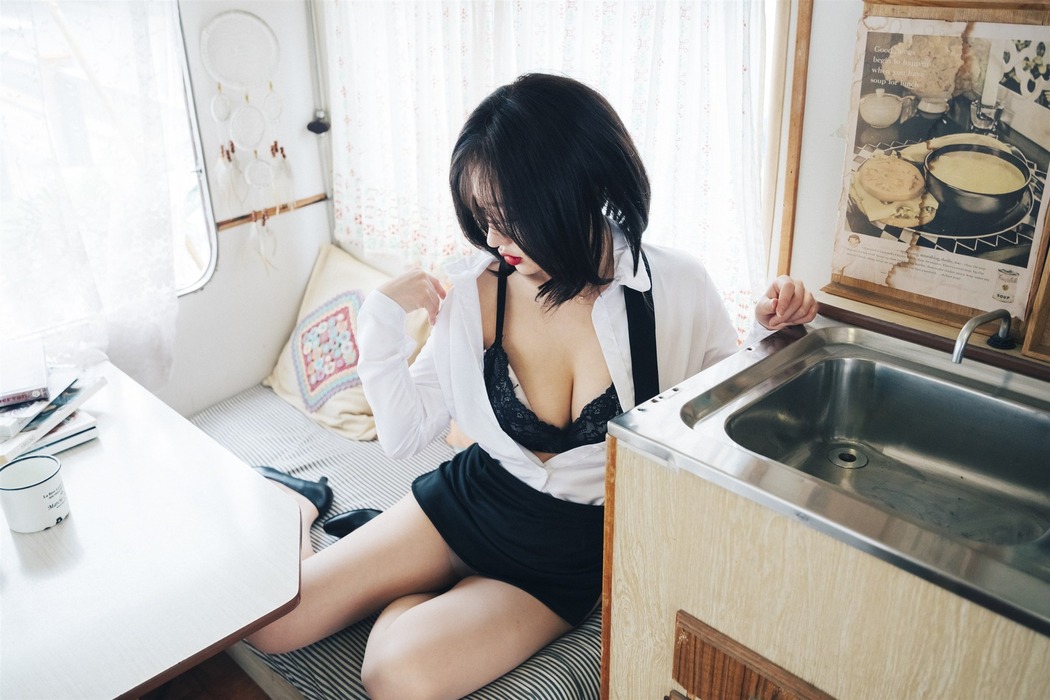 Son Yeeun 손예은, [LOOZY] Officegirl s Vacation Vol.02 - Set.01