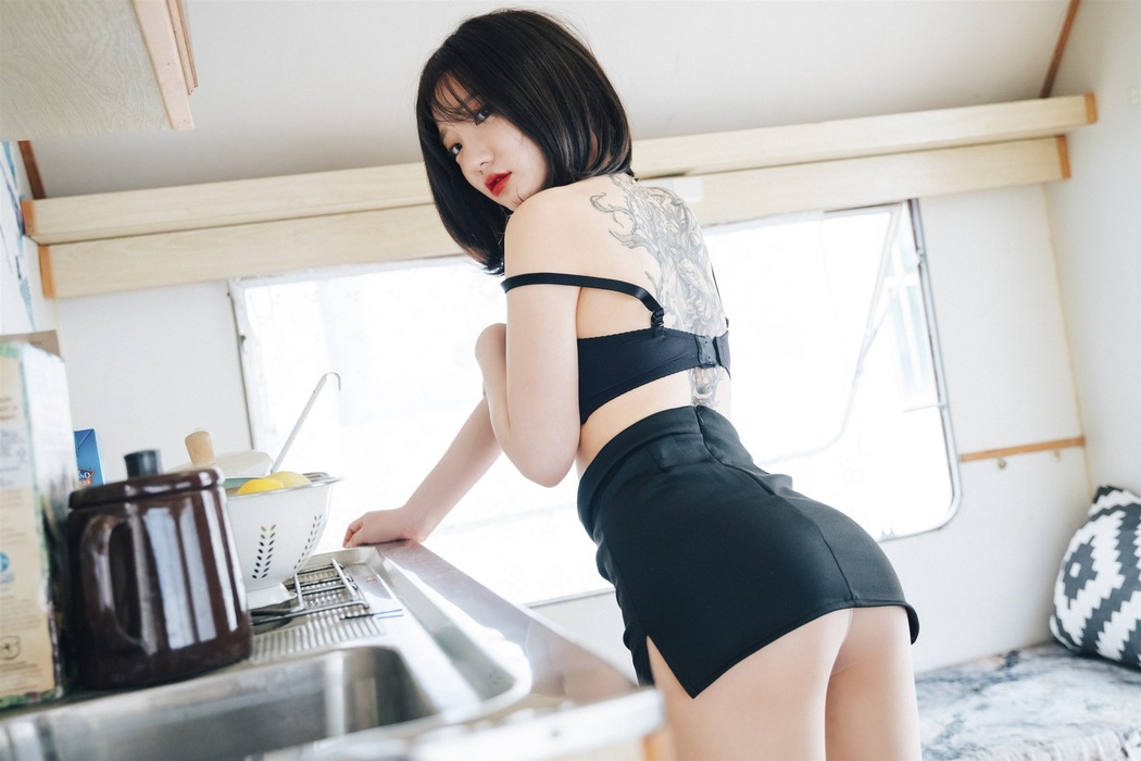 Son Yeeun 손예은, [LOOZY] Officegirl s Vacation Vol.02 - Set.02