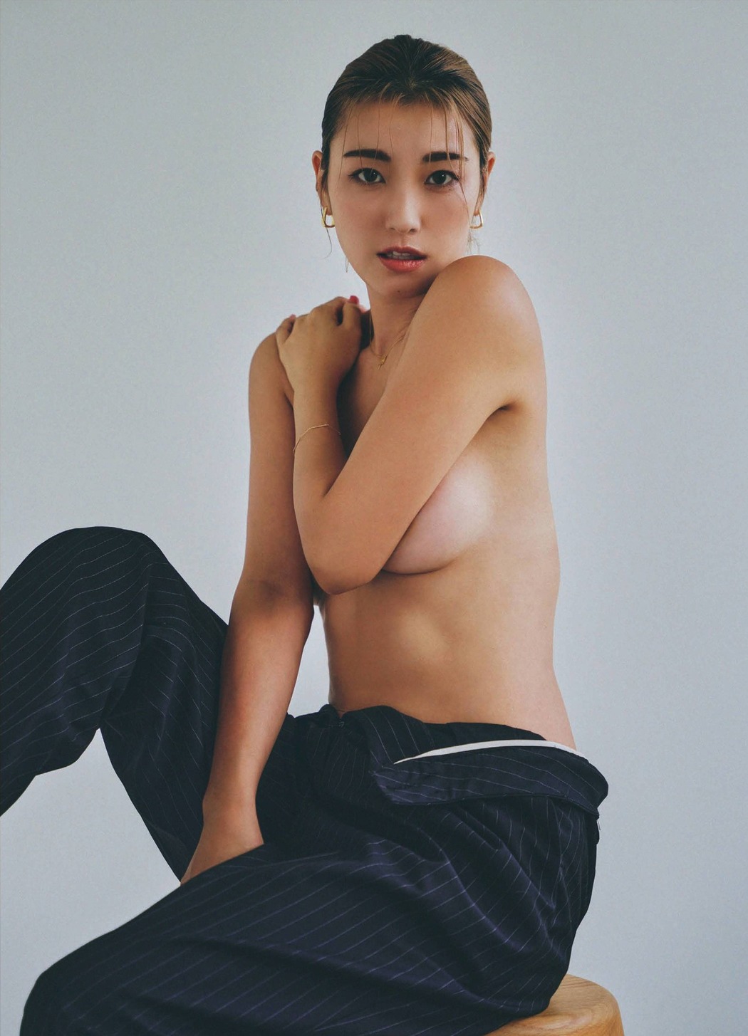 Yukina Kinoshita 木下優樹菜, FLASH 2022.04.12 (フラッシュ 2022年4月12日号)