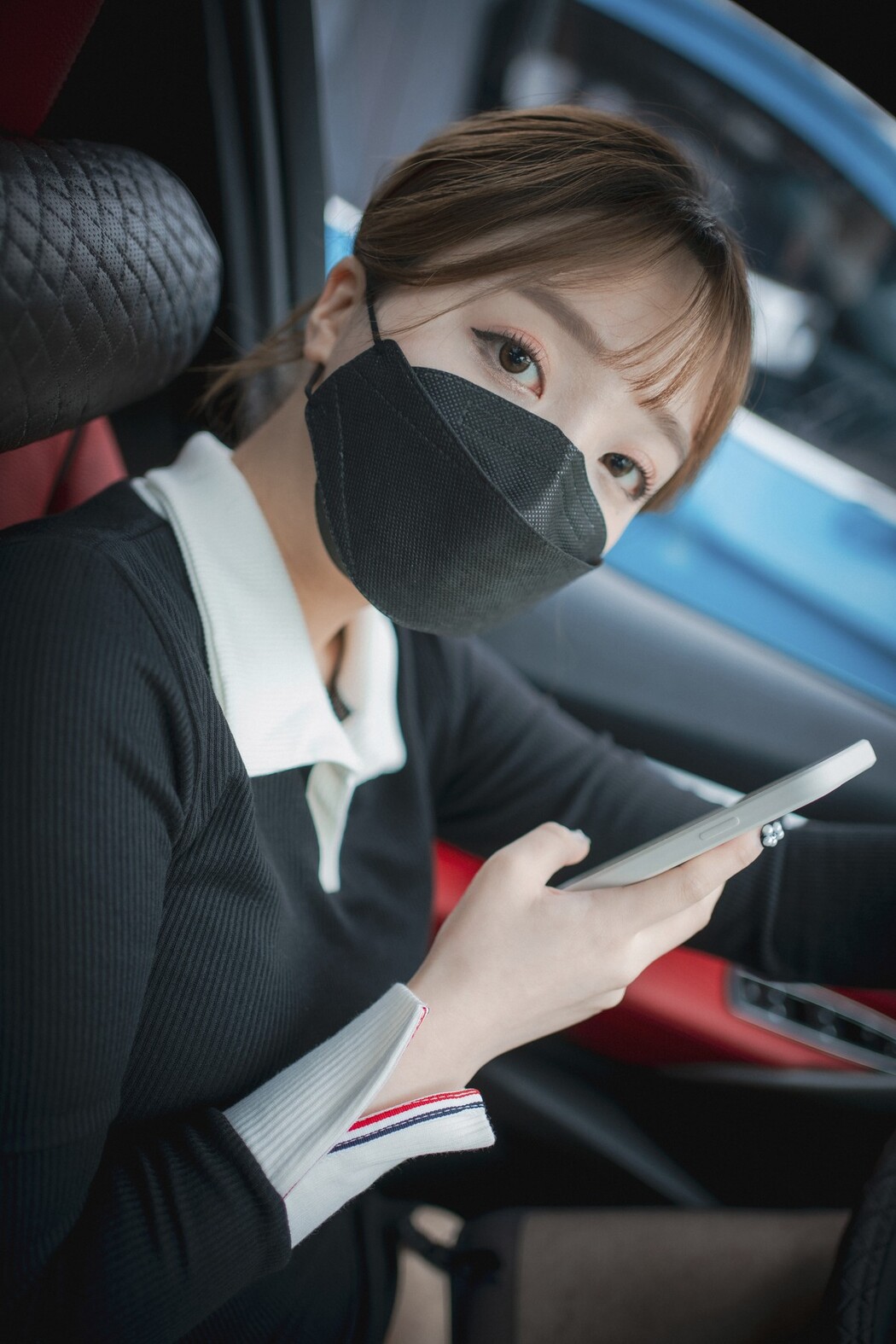 Son Yeeun 손예은, [LOOZY] A Snap of Intimacy Set.02