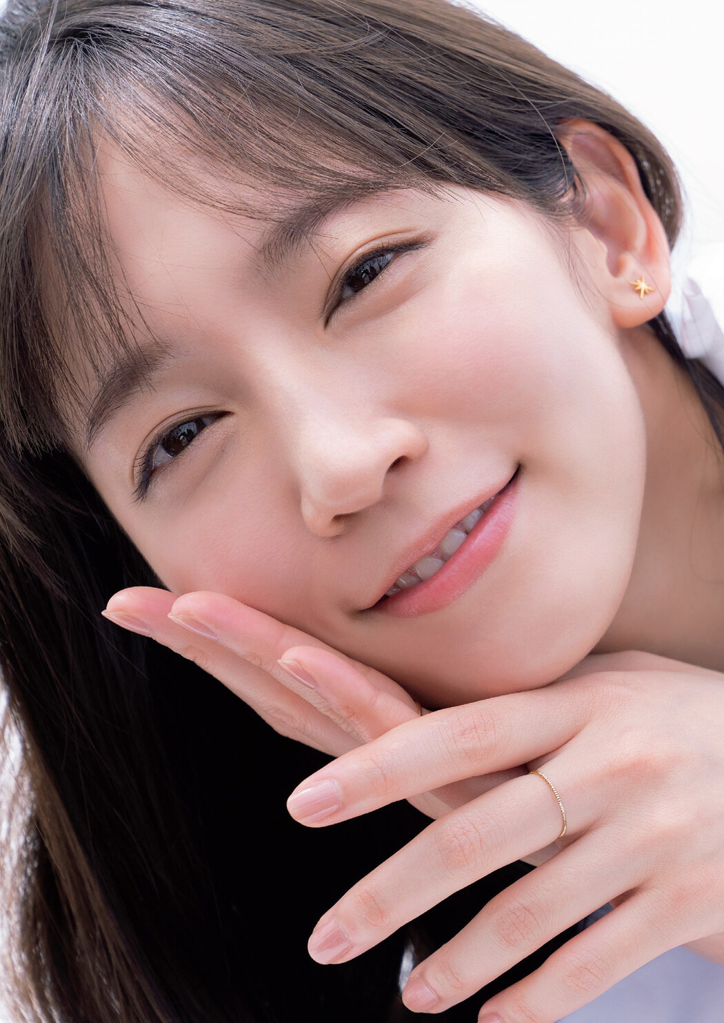 Riho Yoshioka 吉岡里帆, Weekly Playboy 2022 No.22 (週刊プレイボーイ 2022年22号)