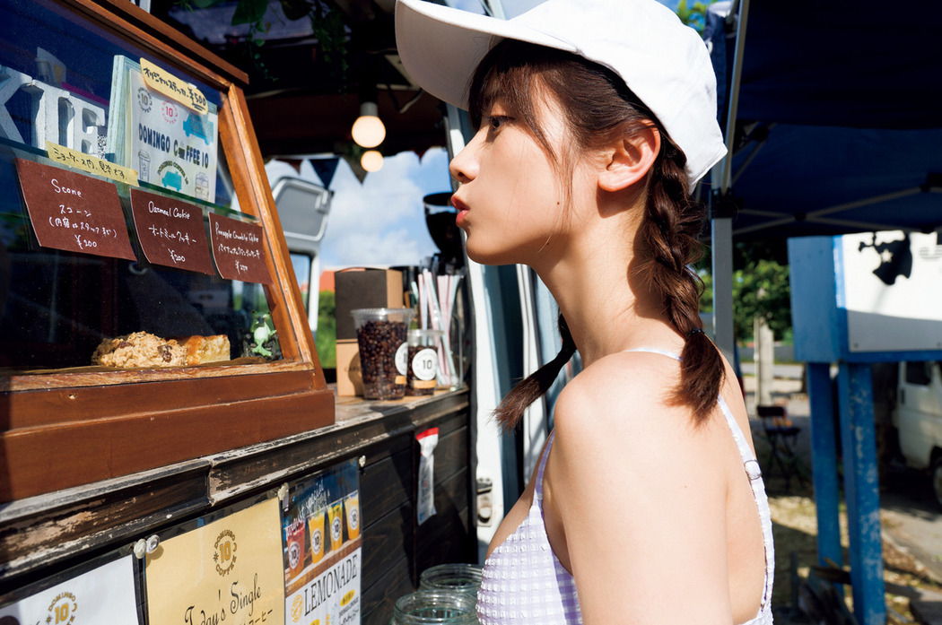 Nashiko Momotsuki 桃月なしこ, 1st写真集 未完 Set.02 Cover Photo