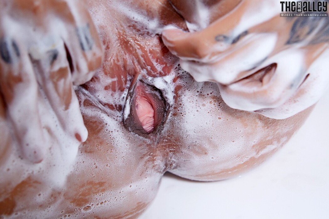 [The Black Alley] Newty Ping Photo Set.13 (2021.08.23)