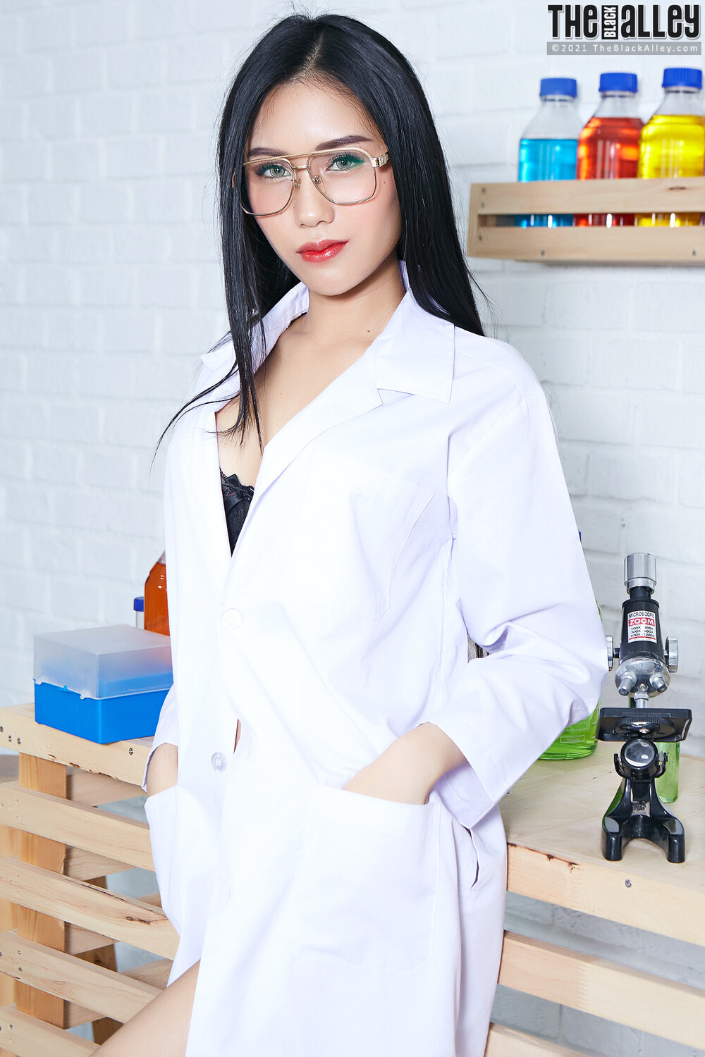 [The Black Alley] Evelynne Photo Set.02 (2021.08.23)