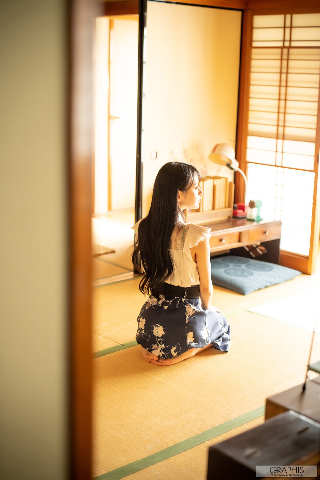 Umi Yatsugake 八掛うみ, [Graphis] Gals &#8220;Girl like a doll&#8221; Vol.01