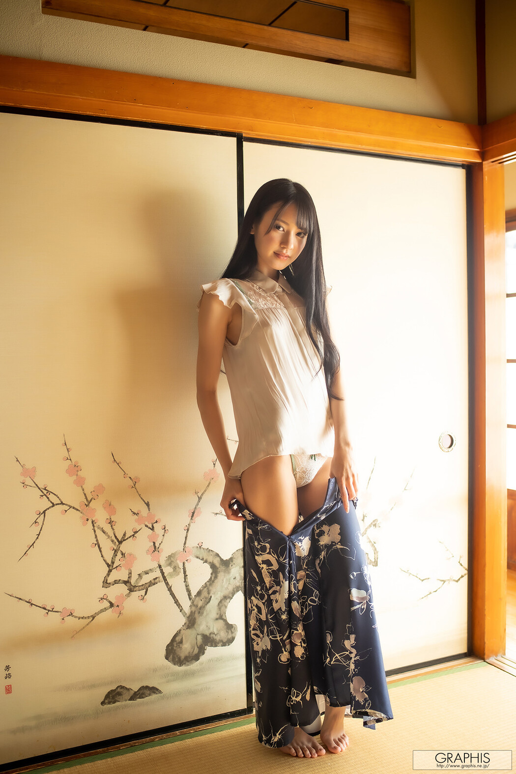 Umi Yatsugake 八掛うみ, [Graphis] Gals &#8220;Girl like a doll&#8221; Vol.01