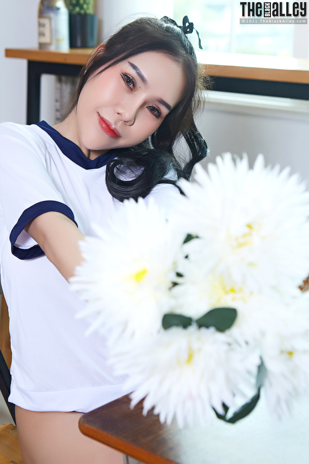 [The Black Alley] Parissa Photo Set.10 (2021.09.17)